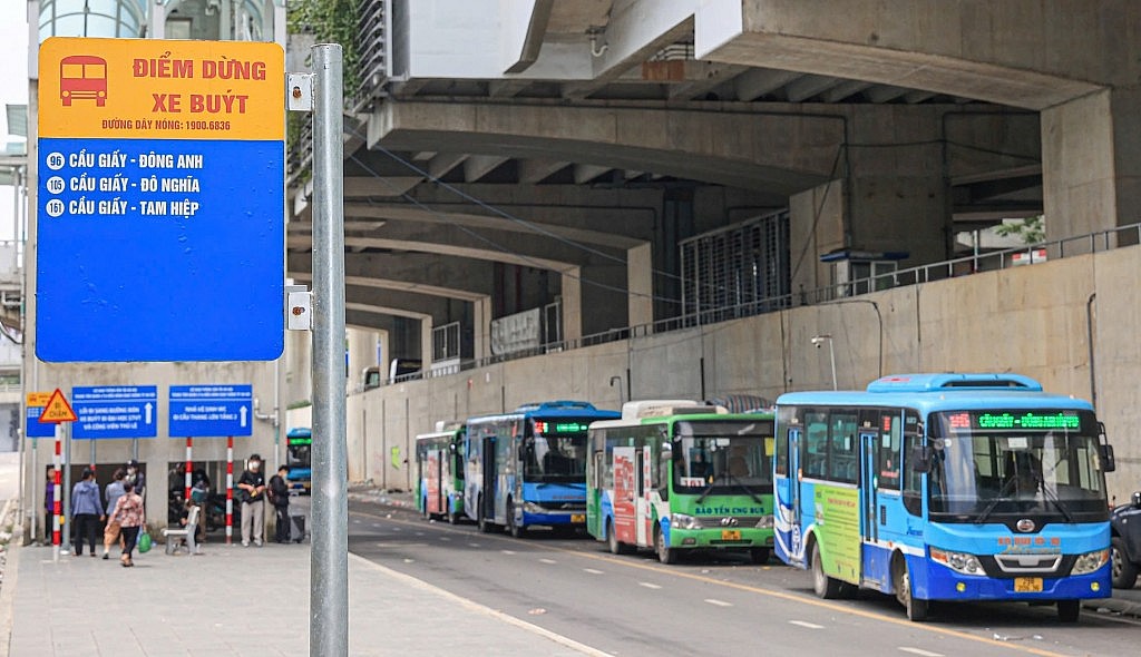 Đồng bộ các tuyến buýt kết nối với metro Nhổn - Ga Hà Nội