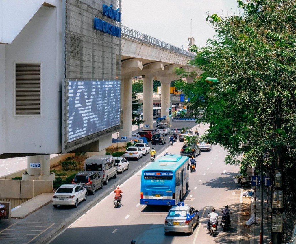 Đồng bộ các tuyến buýt kết nối với metro Nhổn - Ga Hà Nội