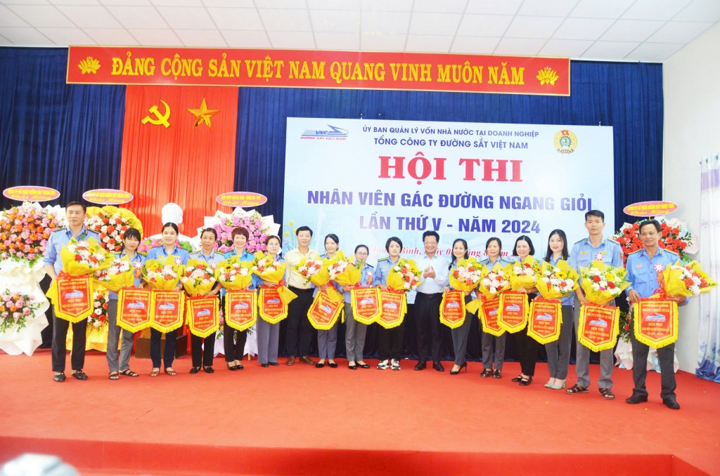 Sôi nổi Hội thi “Nhân viên gác đường ngang giỏi lần thứ V - năm 2024”