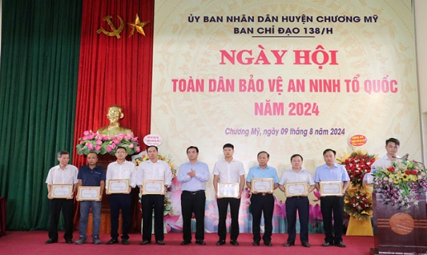 Tưng bừng ngày hội toàn dân bảo vệ an ninh Tổ quốc tại nhiều địa phương