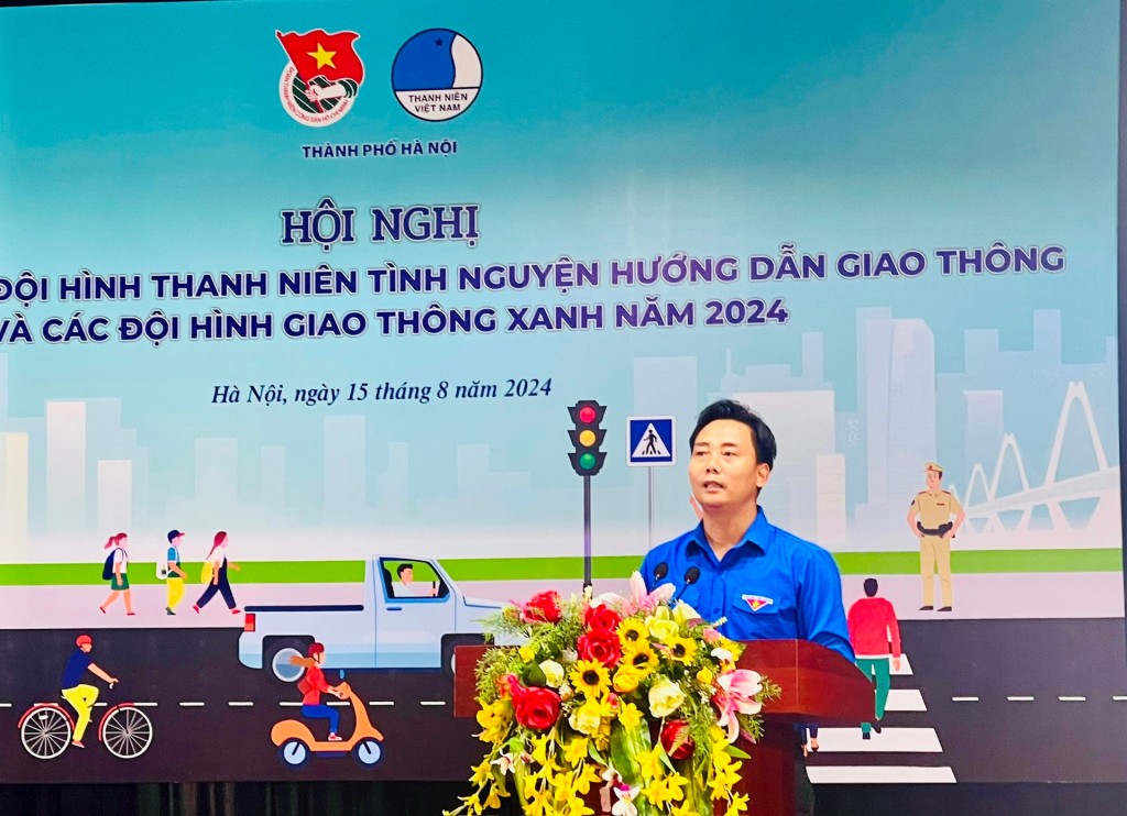 Hà Nội: Tập huấn hướng dẫn giao thông cho 300 thanh niên tình nguyện