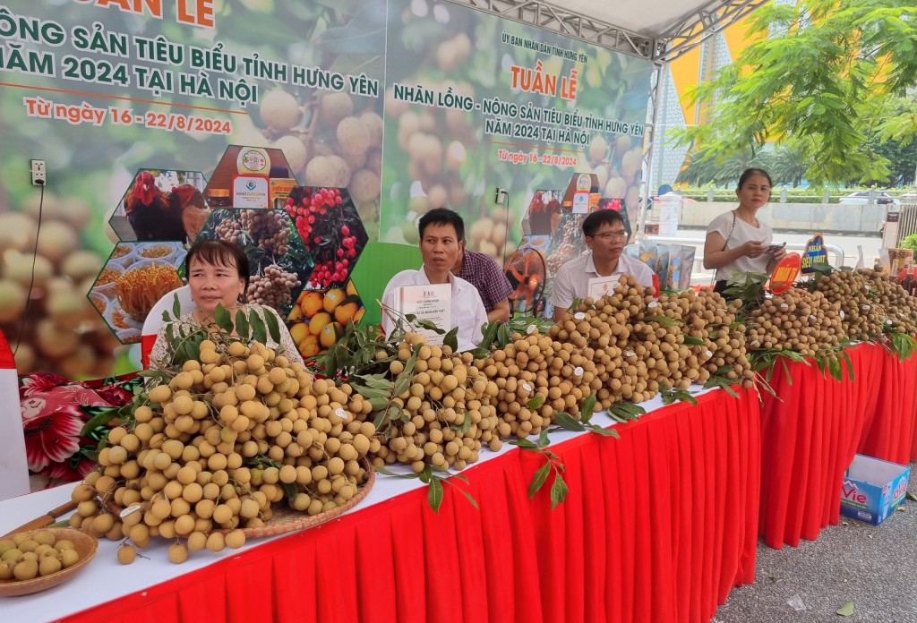 Khai mạc Tuần lễ nhãn và nông sản tiêu biểu tỉnh Hưng Yên năm 2024