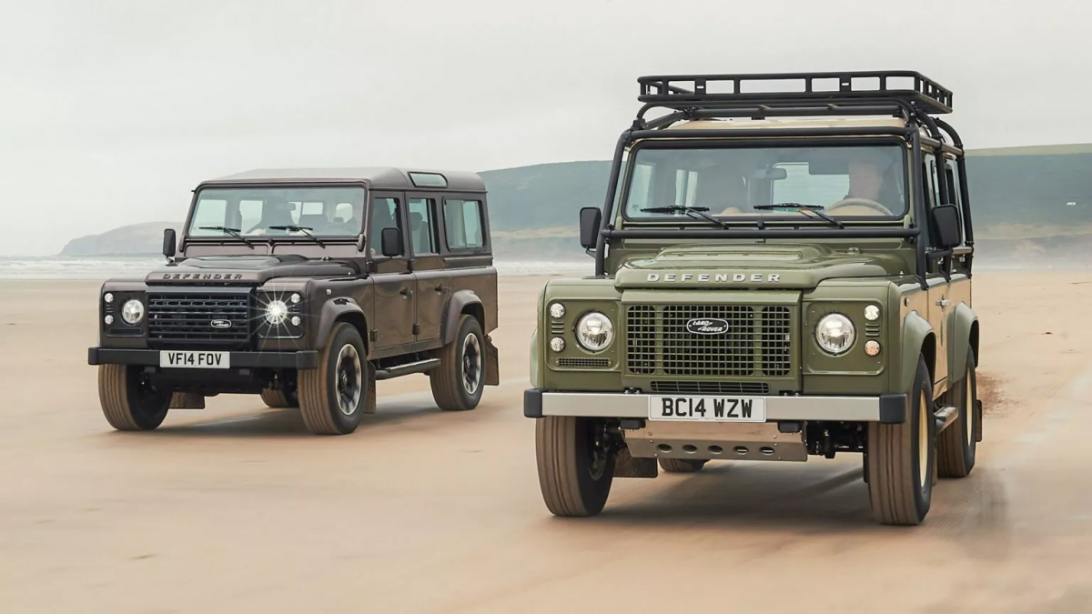 Land Rover Defender Classic V8 trở lại với diện mạo đặc biệt