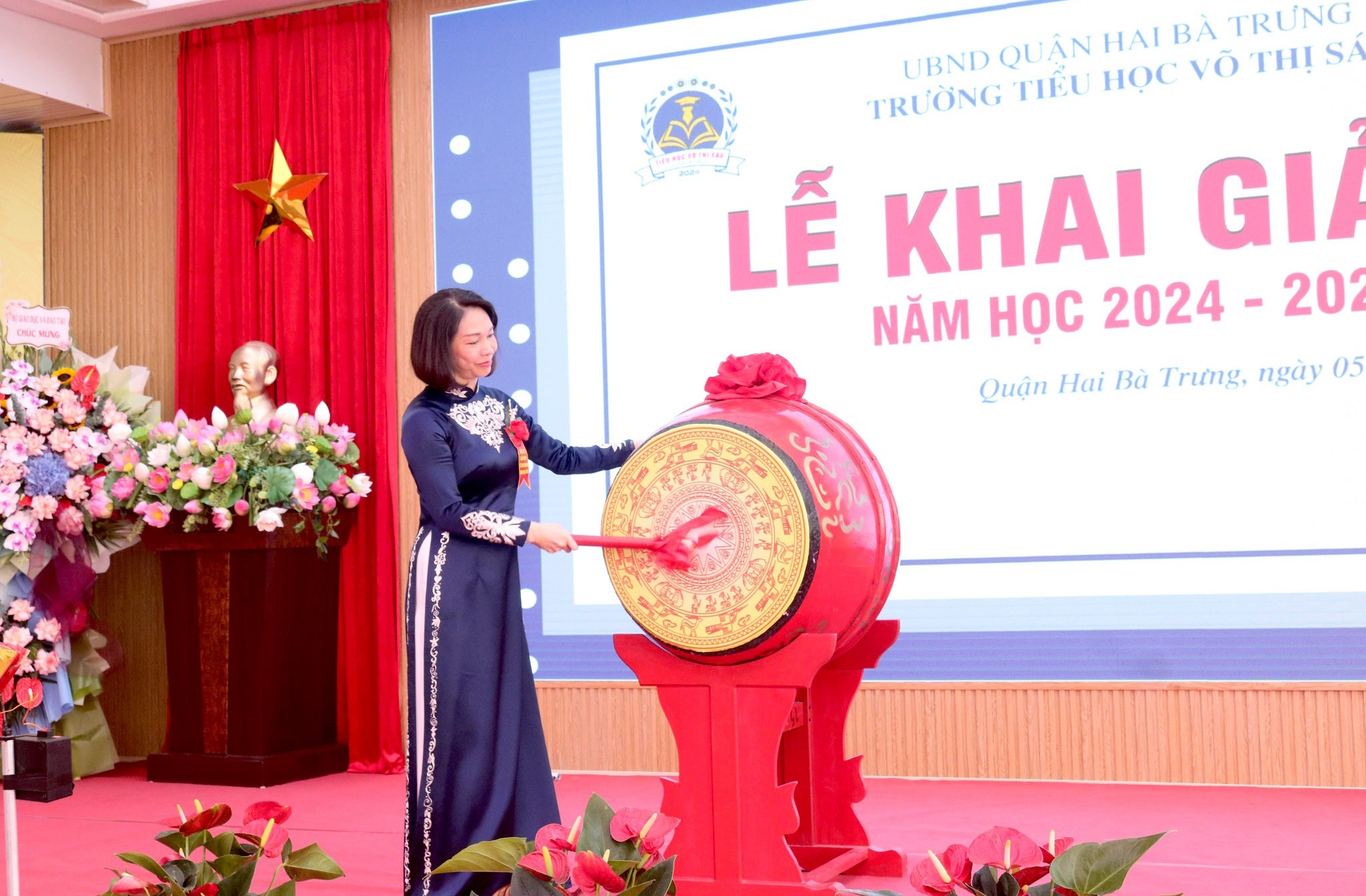 TRỰC TUYẾN: Gần 2,3 triệu học sinh Thủ đô hân hoan chào đón năm học mới