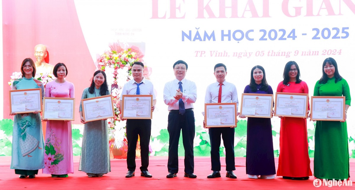 Nghệ An: Hơn 1.500 trường học tưng bừng khai giảng năm học mới 2024 - 2025