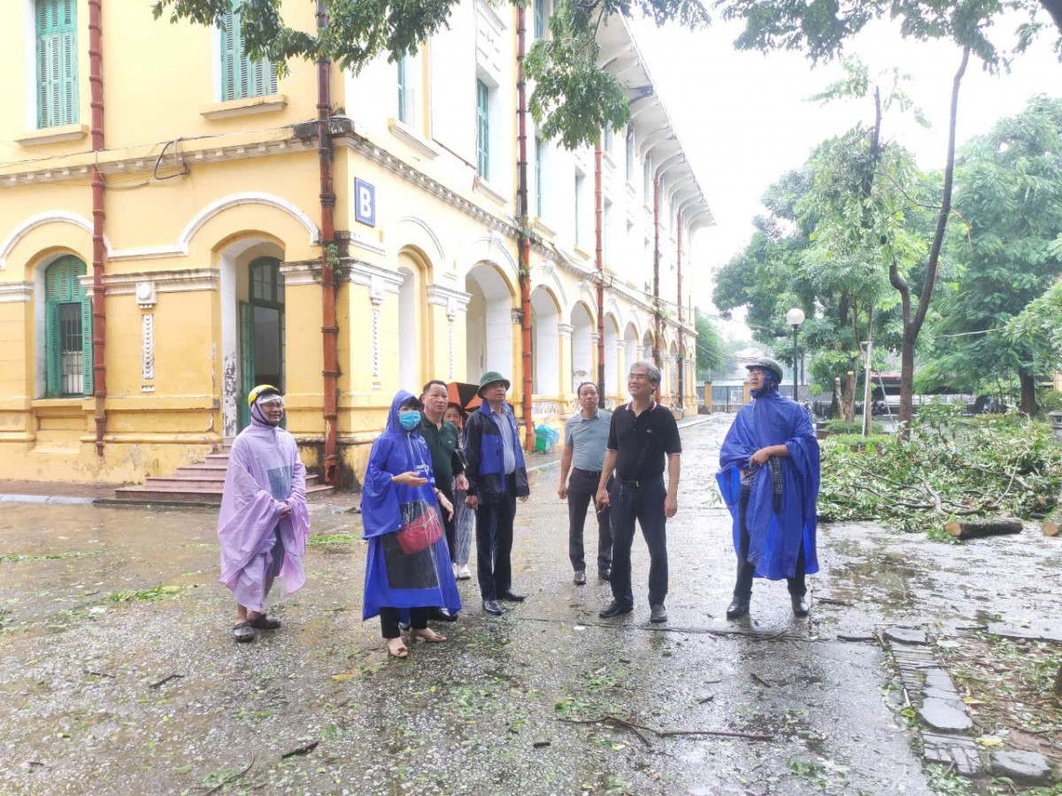 Quận Tây Hồ: Sau bão số 3, chỉ đưa học sinh trở lại lớp học khi đã đảm bảo an toàn