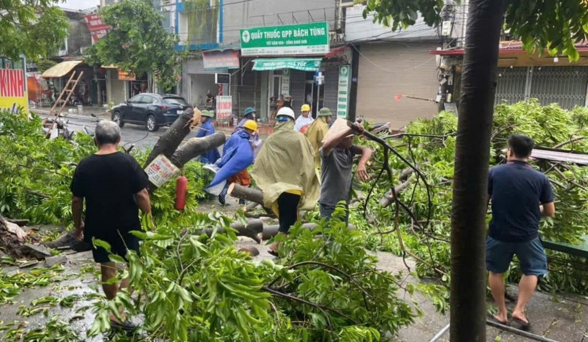 Thanh Oai: Bám sát địa bàn, kịp thời xử lý sự cố đê điều, thuỷ lợi