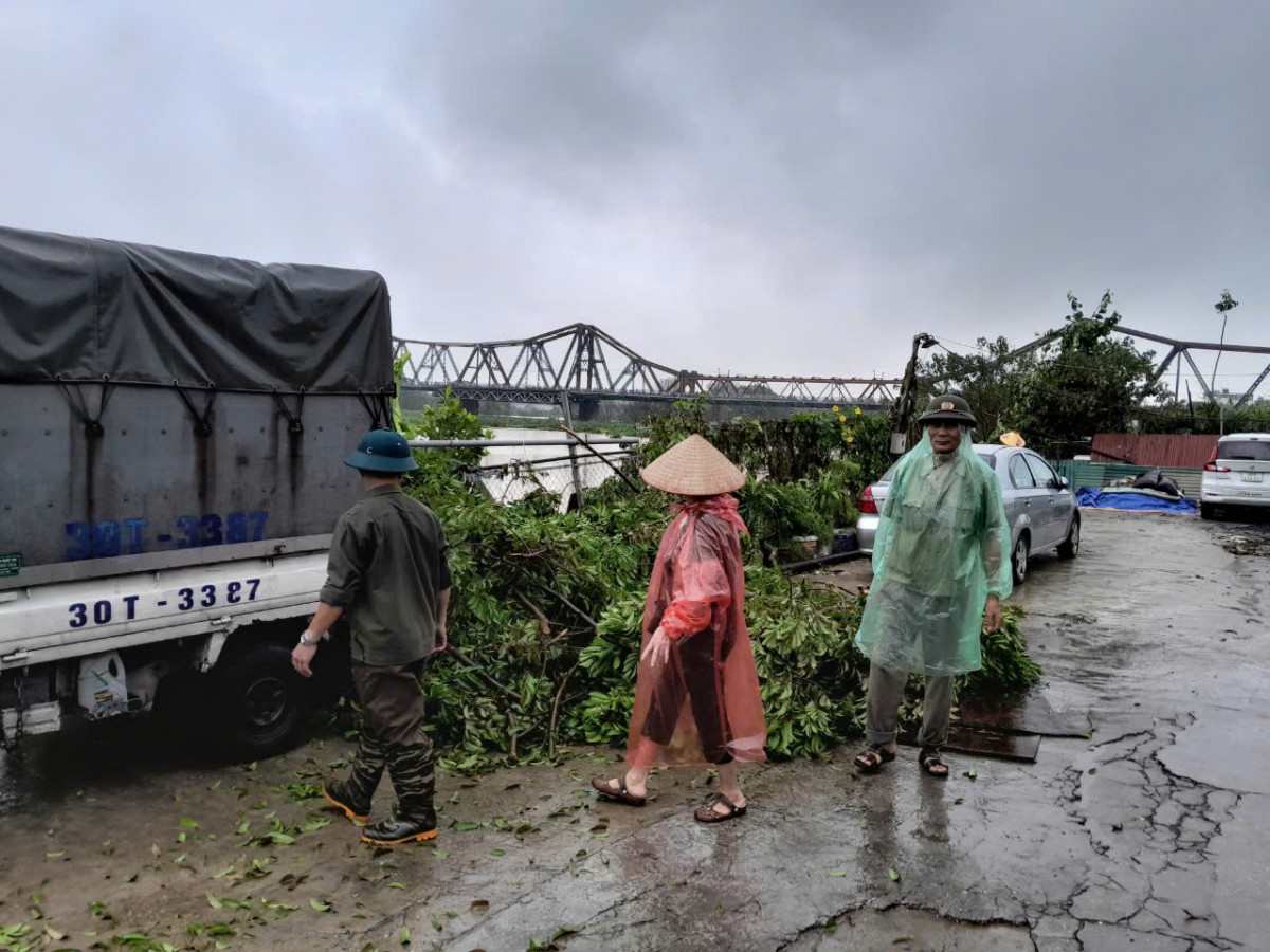 Phường Phúc Xá (Ba Đình) sẵn sàng phương án bảo đảm an toàn cho người dân vùng ven sông