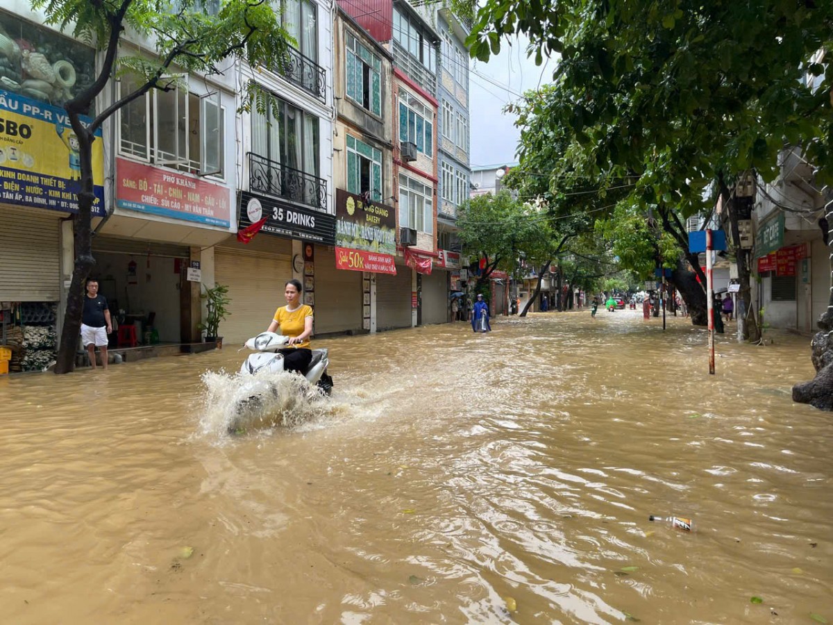 Lũ lớn trên sông Hồng cũng không thể gây ngập trong nội thành