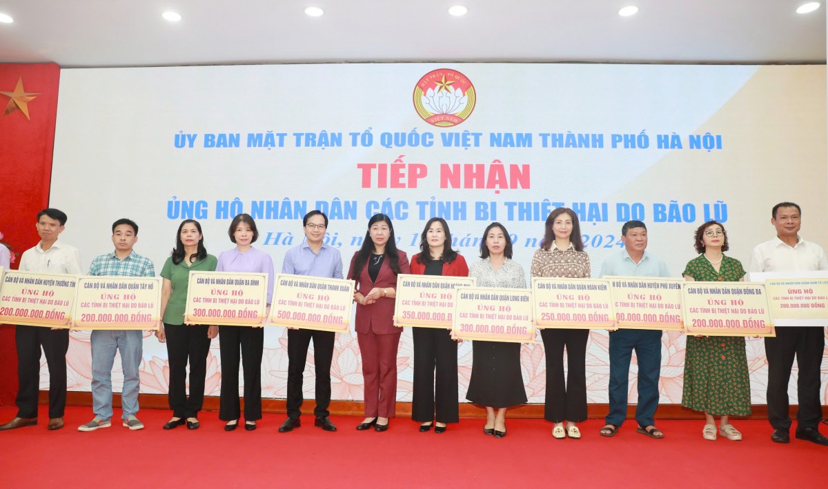 Hà Nội: Tiếp nhận hơn 26 tỷ đồng ủng hộ đồng bào khắc phục hậu quả bão lũ