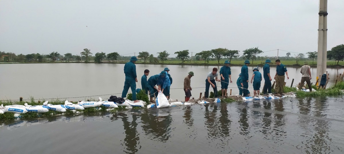 Huyện Phú Xuyên nỗ lực ứng phó mưa, lũ