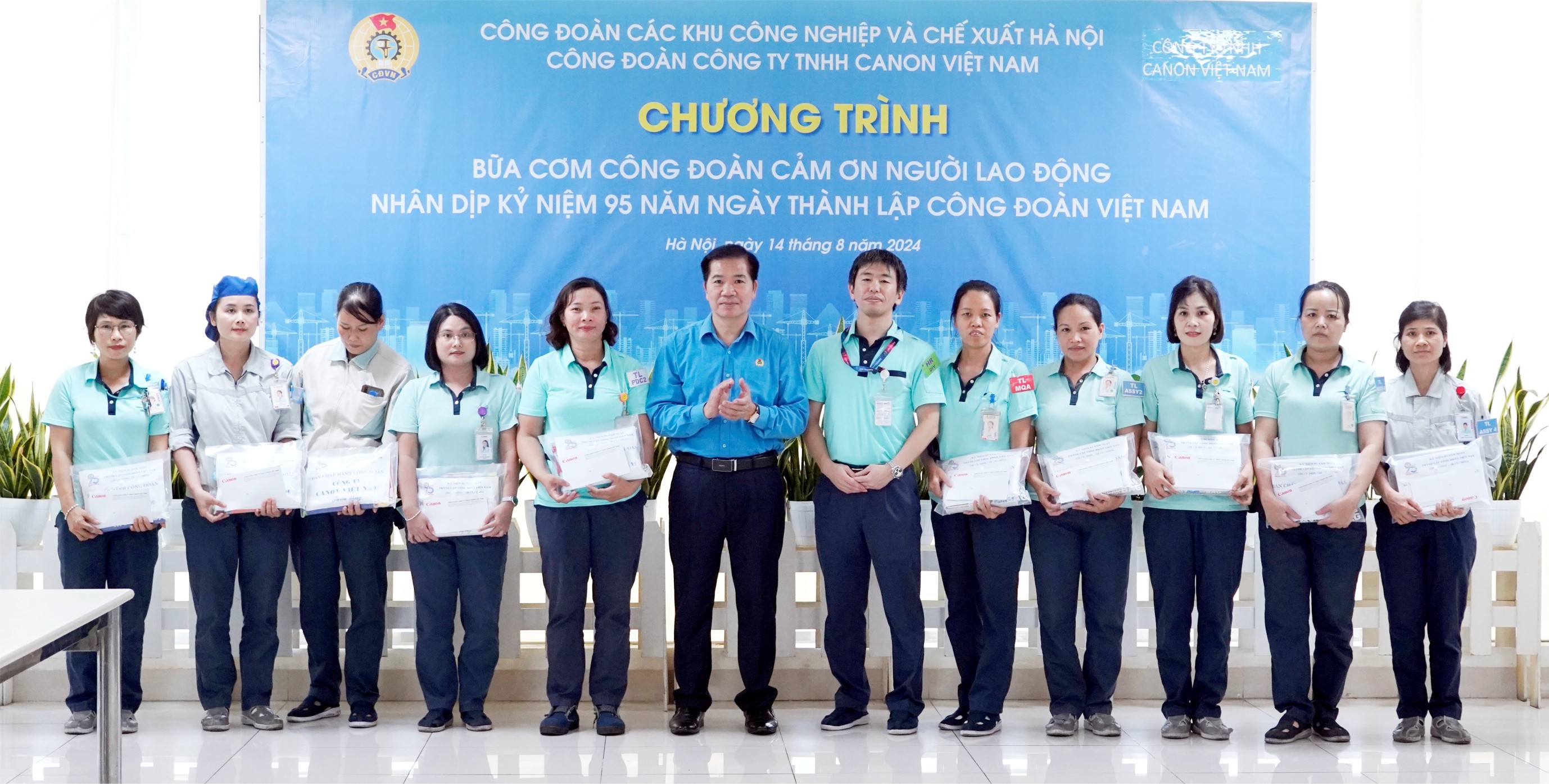 Xây dựng phúc lợi tốt hơn từ những “Bữa cơm Công đoàn”