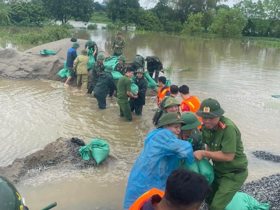 Thông tin "vỡ đê ở huyện Ứng Hòa, Hà Nội" là không chính xác