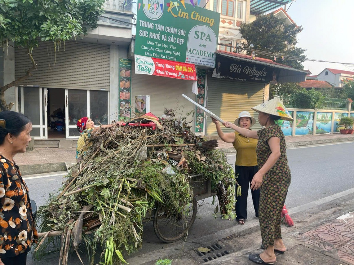 Nhiều địa phương ra quân vệ sinh môi trường, khắc phục hậu quả cơn bão số 3