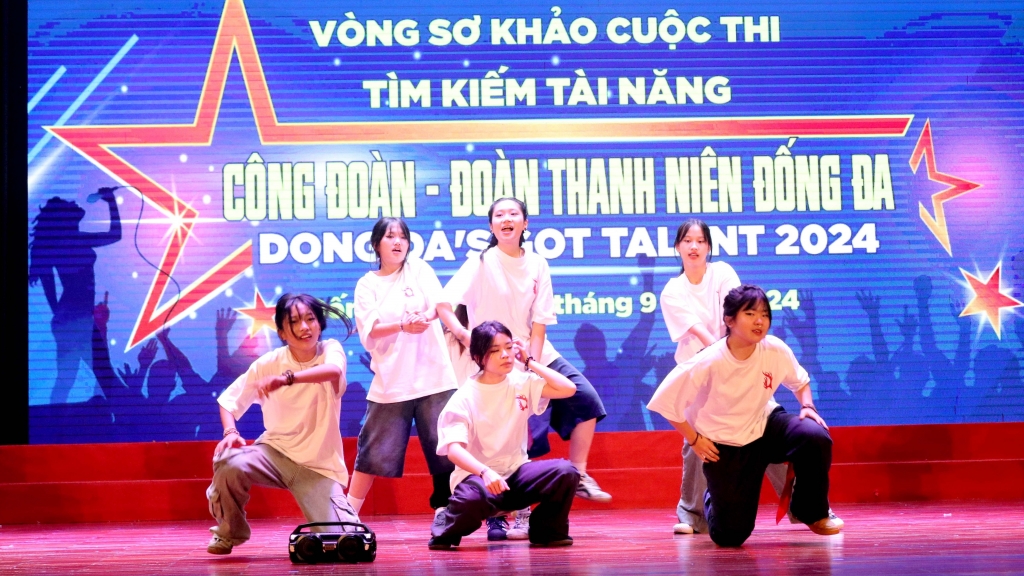 Hình ảnh ấn tượng tại cuộc thi “Tìm kiếm tài năng Công đoàn - Đoàn Thanh niên Đống Đa 2024”