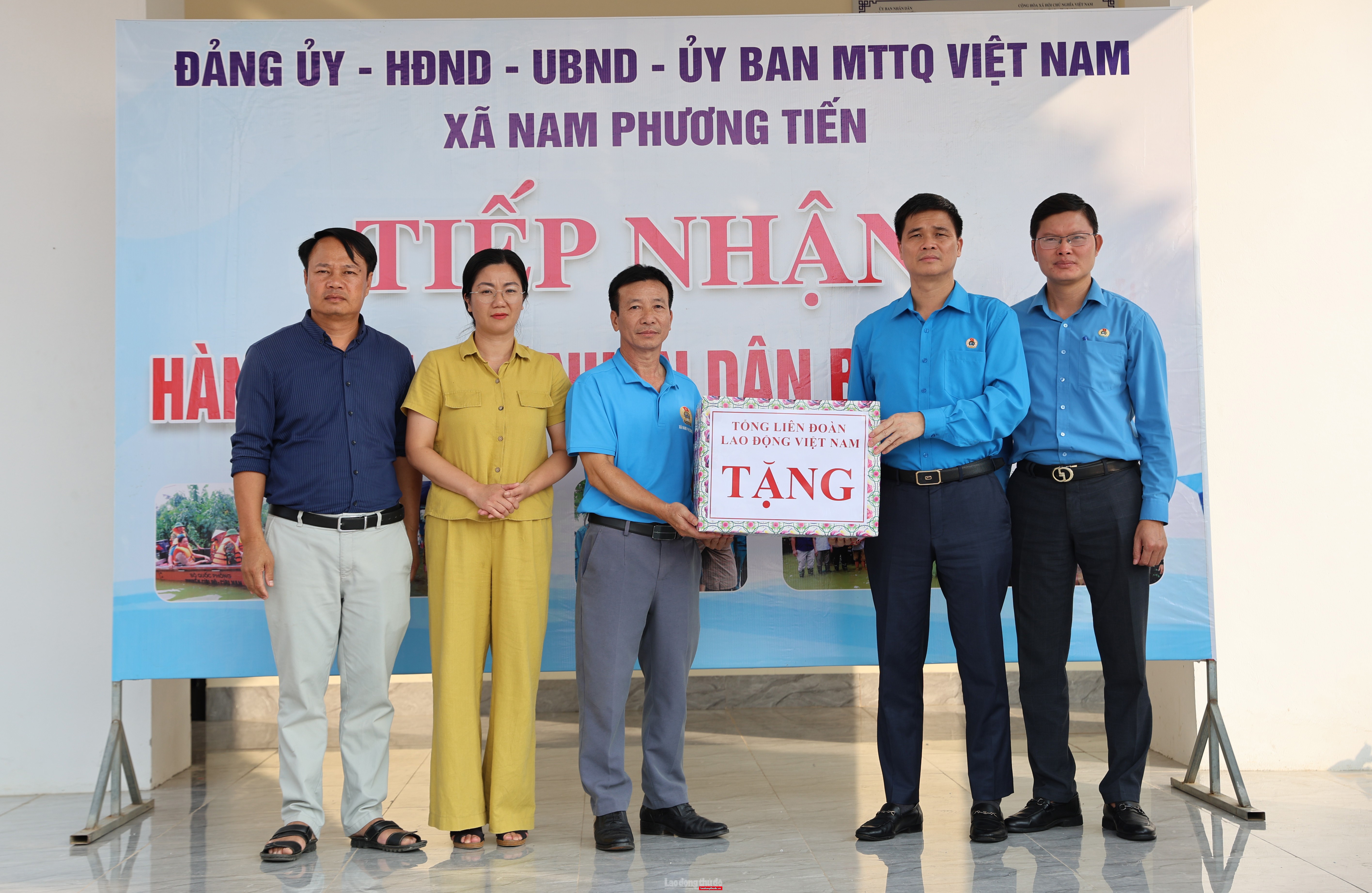 Tổng LĐLĐ Việt Nam hỗ trợ 1 tỷ đồng cho đoàn viên, người lao động Thủ đô bị ảnh hưởng bởi bão lũ