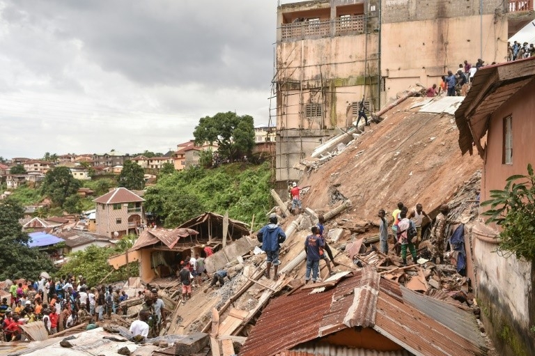 Tòa nhà 7 tầng ở Sierra Leone đổ sập, ít nhất 8 người thiệt mạng