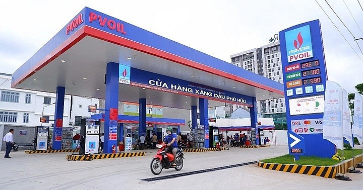 Giá xăng bật tăng trở lại, RON 95 lên hơn 19.700 đồng/lít