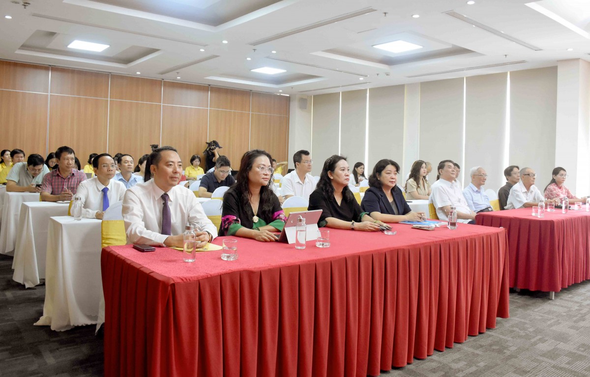 Tọa đàm trực tuyến: “Giai cấp Công nhân - Tổ chức Công đoàn Thủ đô: Tự hào quá khứ, xây dựng tương lai”