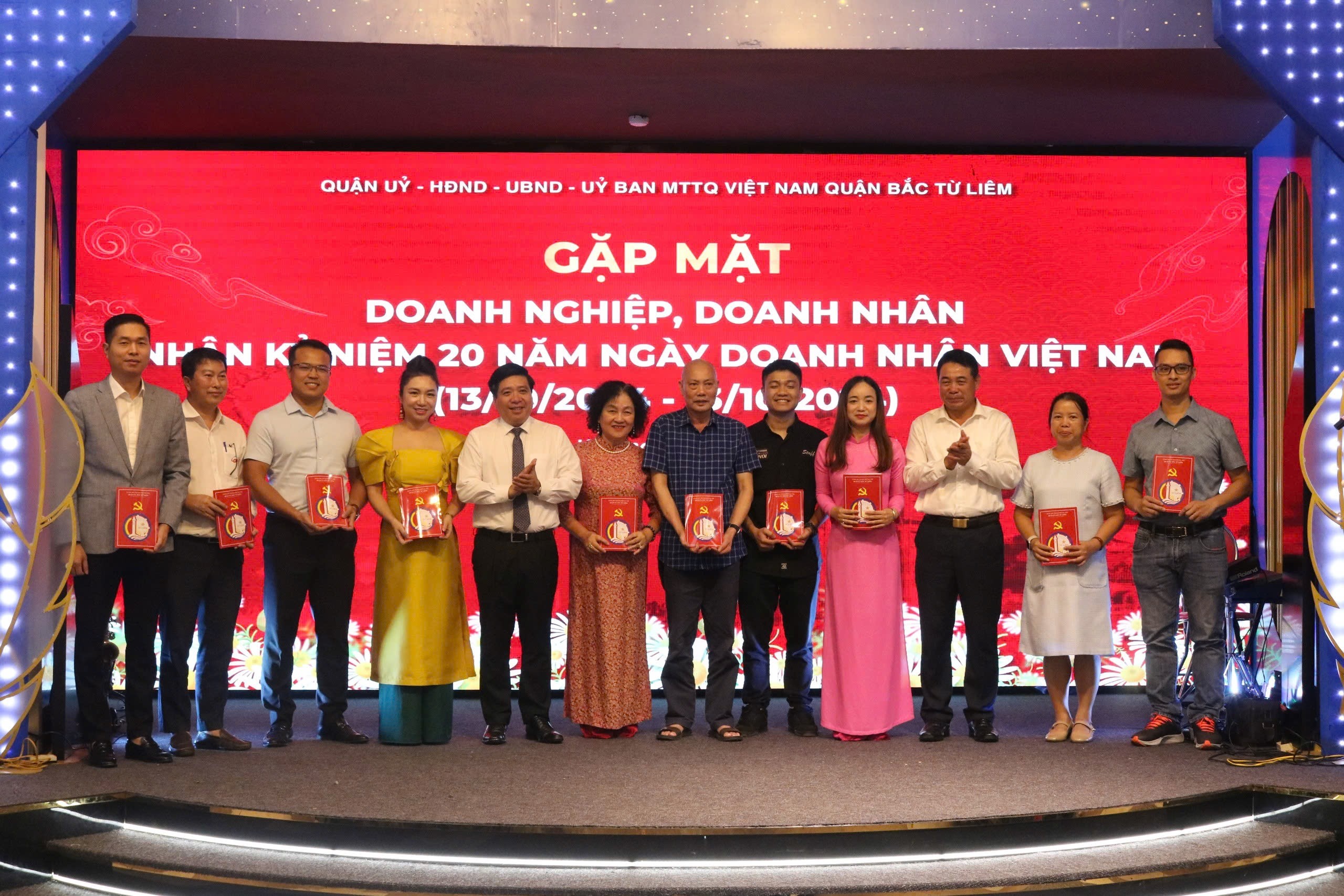 Quận Bắc Từ Liêm gặp mặt doanh nghiệp, doanh nhân tiêu biểu năm 2024