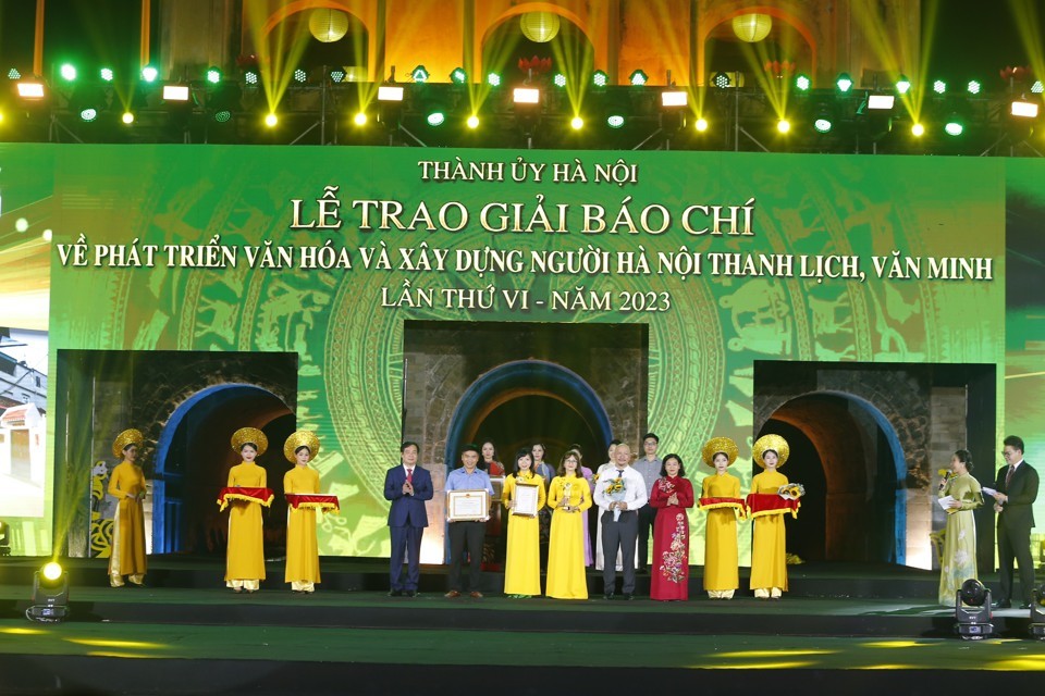 Tối nay (28/9), sẽ trao Giải báo chí về Phát triển văn hóa và xây dựng người Hà Nội thanh lịch, văn minh lần thứ VII