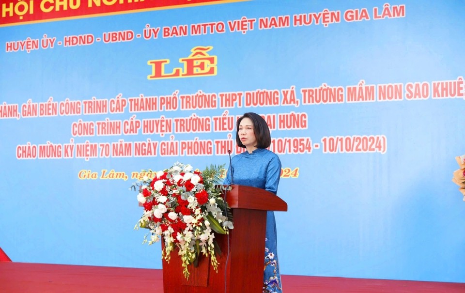 Gia Lâm:  Nhiều công trình được gắn biển chào mừng Kỷ niệm 70 năm Ngày Giải phóng Thủ đô