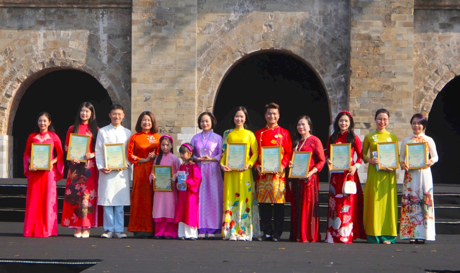 Carnaval Áo dài “Phụ nữ Thủ đô hội nhập và phát triển”