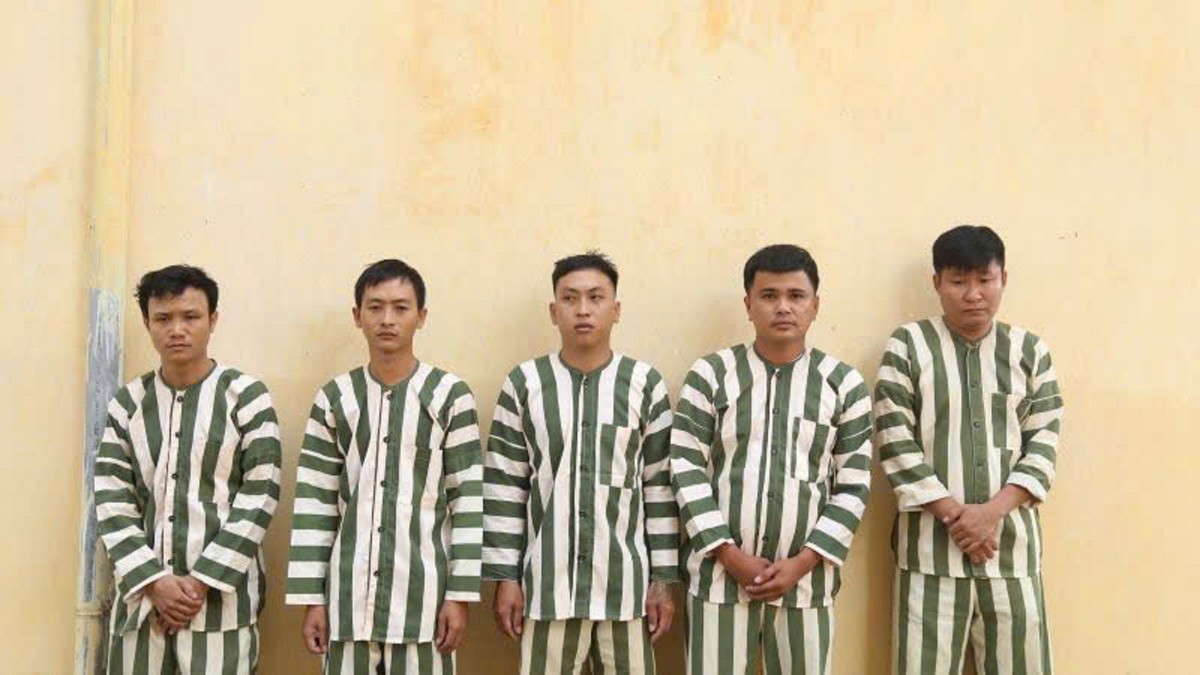 Triệt phá đường dây làm giấy tờ giả quy mô lớn tại Bình Dương