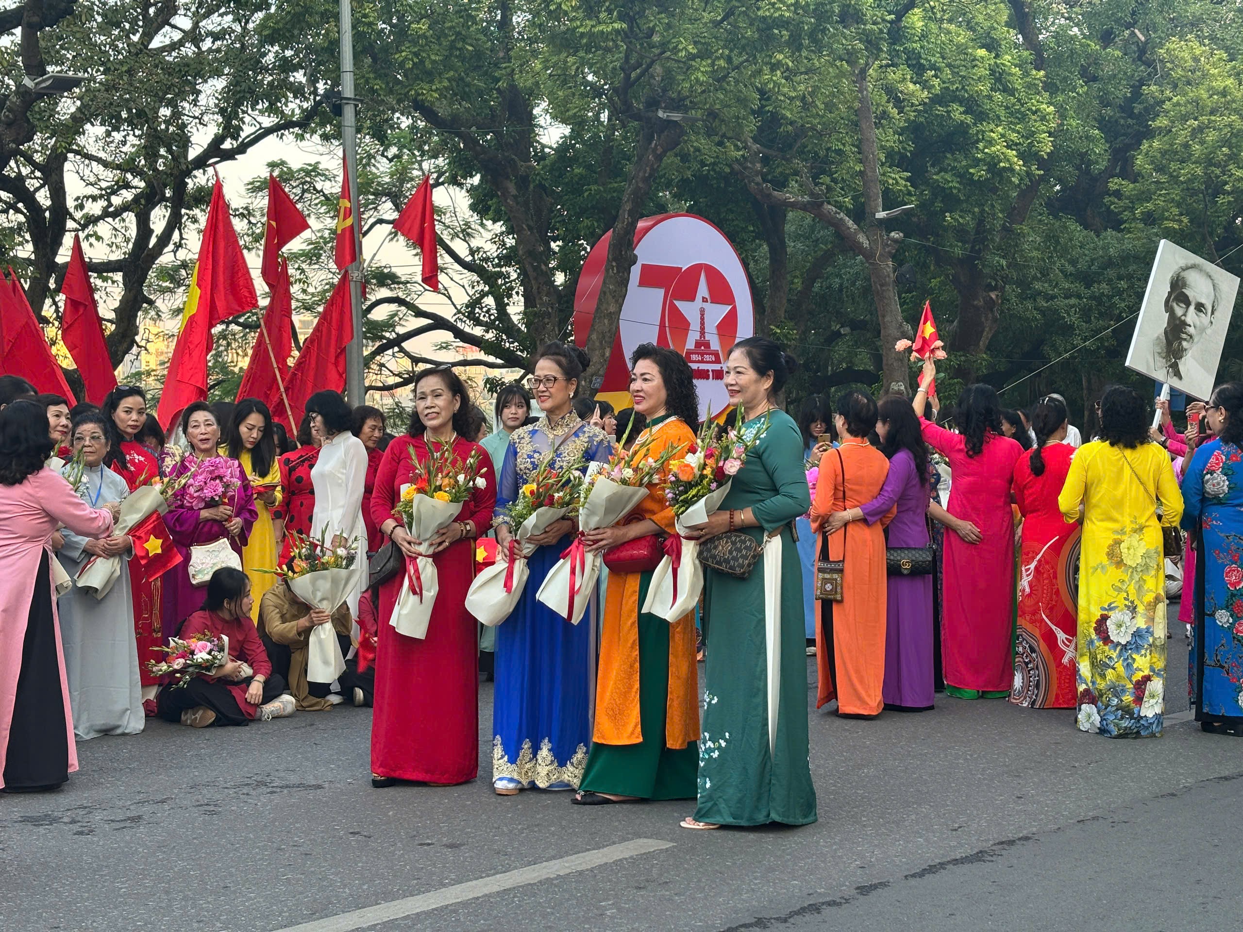 Nghe tiếng lòng người Hà Nội từ 