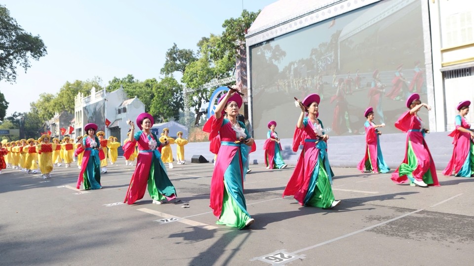 Dòng chảy di sản ngàn năm đất Thăng Long - Hà Nội