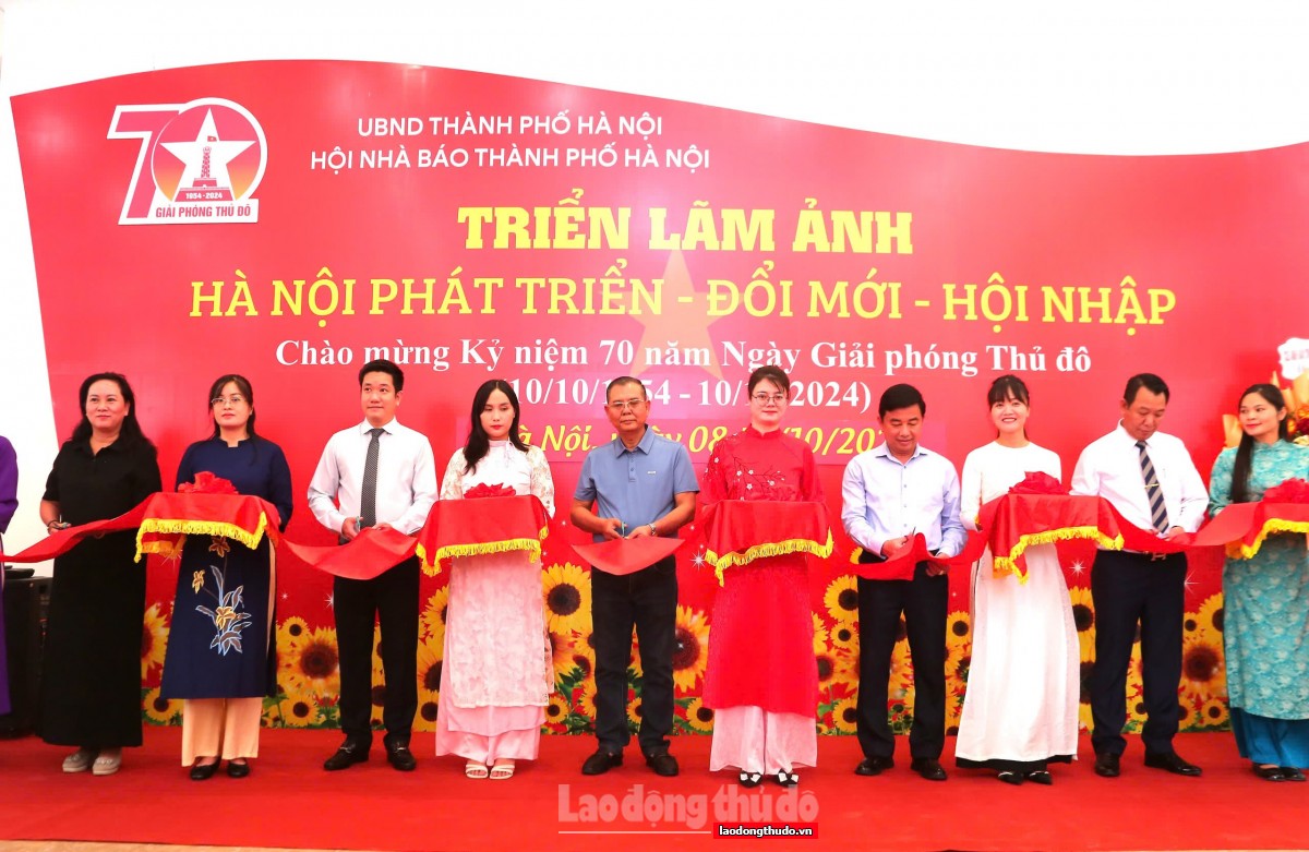 Triển lãm ảnh “Hà Nội phát triển - đổi mới - hội nhập”