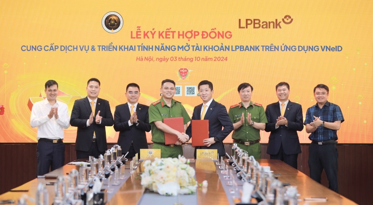 LPBank tiên phong triển khai dịch vụ mở tài khoản thanh toán trực tuyến trên VNeID của Bộ Công an