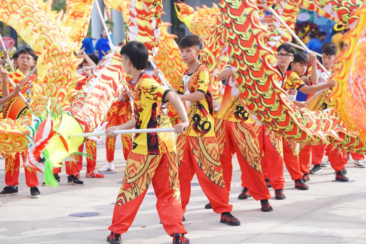 Hàng ngàn thanh niên Thủ đô diễu hành biểu dương lực lượng