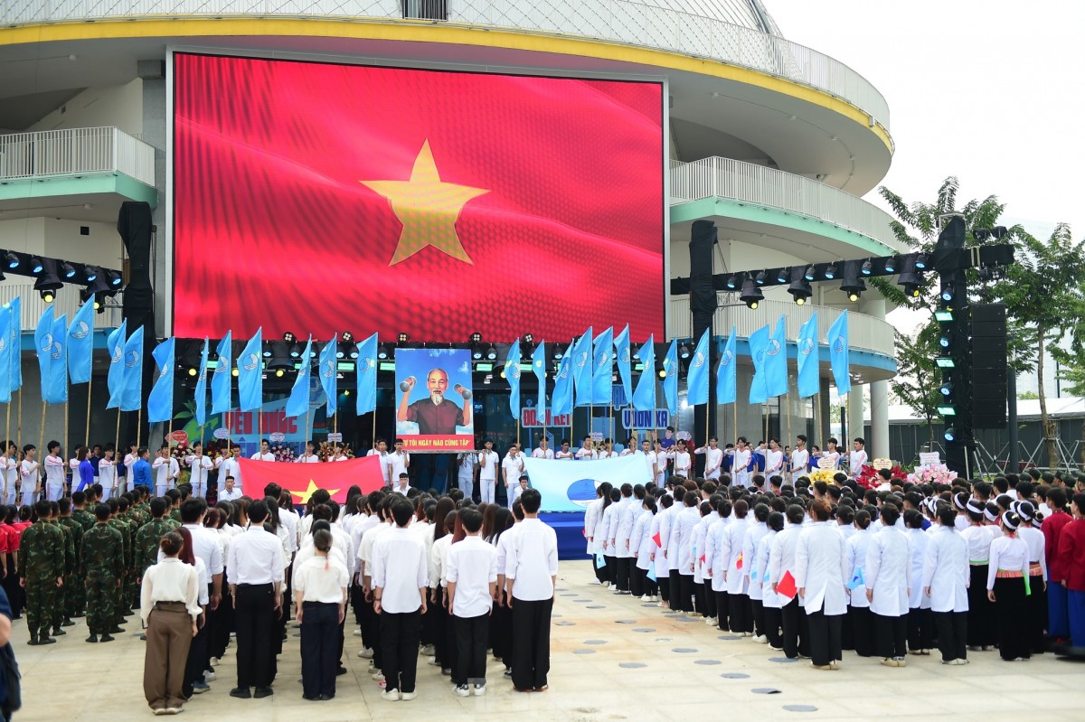 Hàng ngàn thanh niên Thủ đô diễu hành biểu dương lực lượng