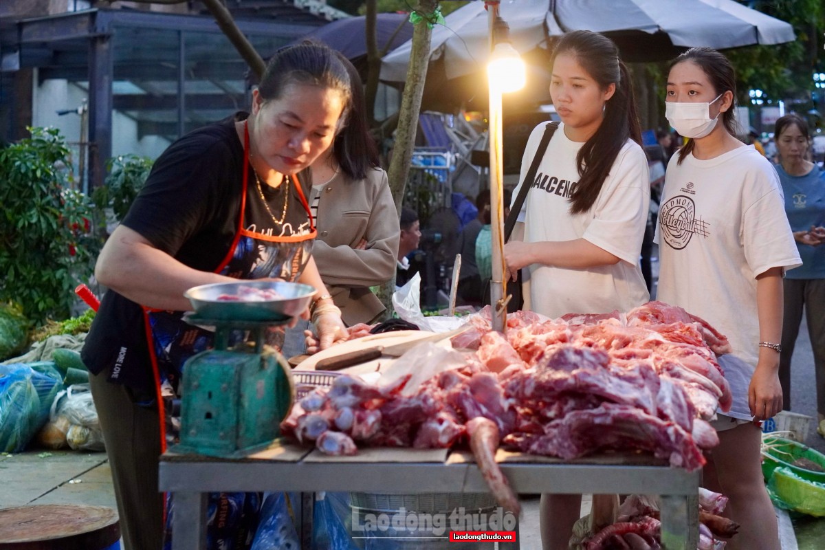 Đẩy mạnh giải pháp đảm bảo an toàn thực phẩm tại chợ dân sinh