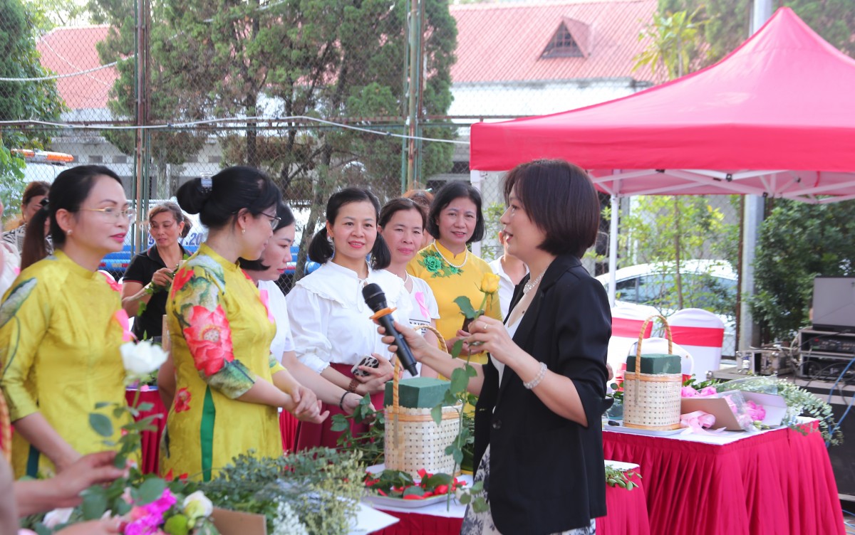 Công đoàn ngành GTVT Hà Nội: Nhiều hoạt động ý nghĩa chào mừng Ngày Phụ nữ Việt Nam