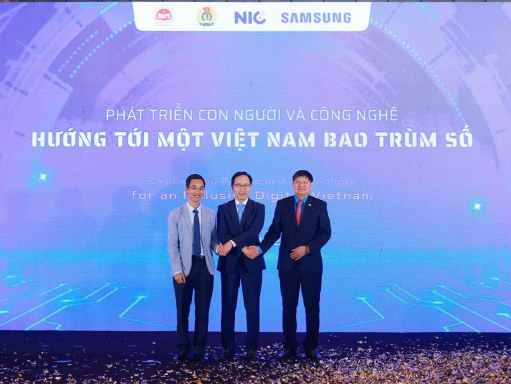 Công đoàn Việt Nam luôn nỗ lực xây dựng con người và công nghệ hướng tới một Việt Nam bao trùm số