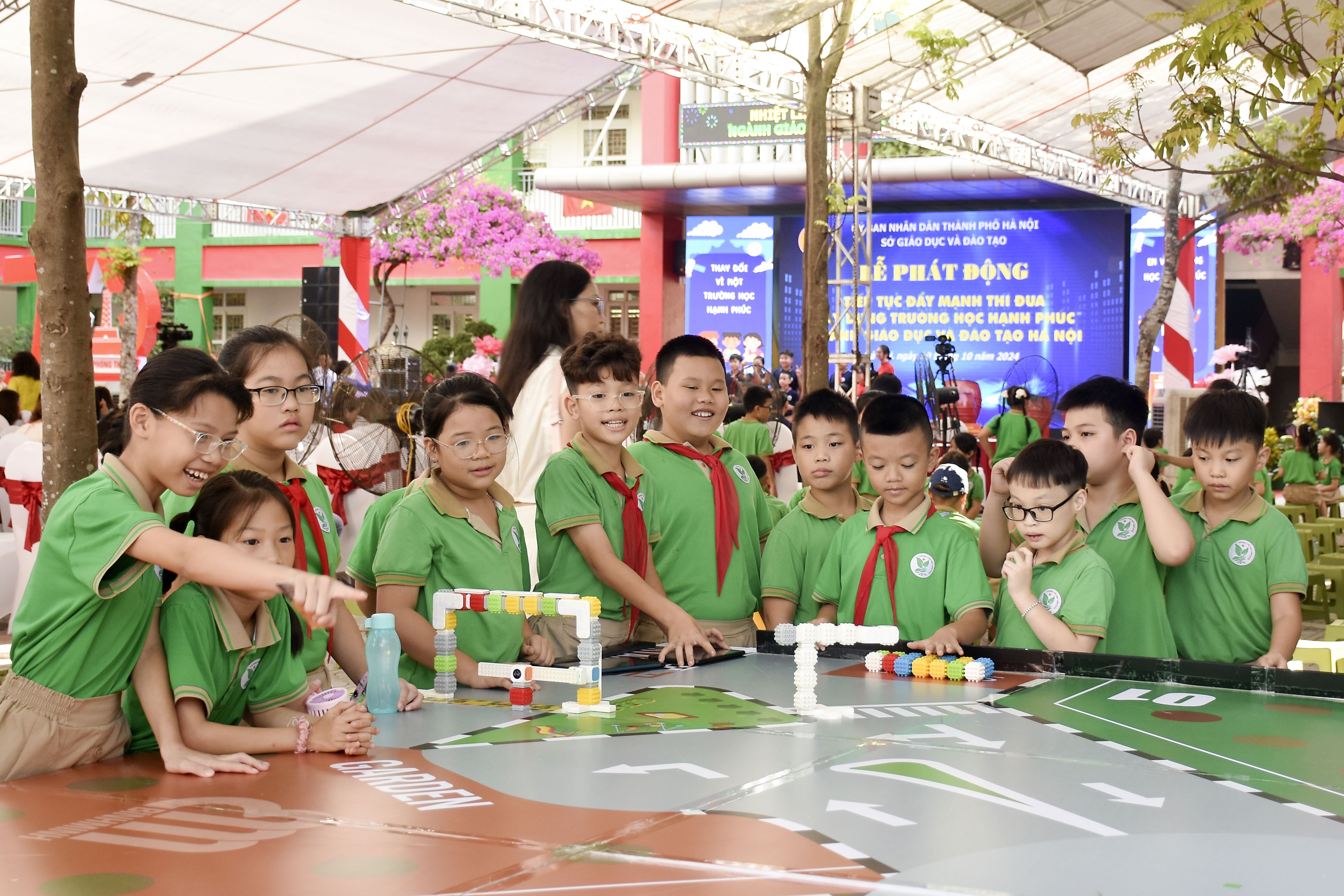 Ngành GD&ĐT Hà Nội đẩy mạnh thi đua xây dựng “Trường học hạnh phúc”