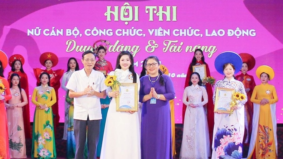 Đặc sắc, ấn tượng Hội thi “Nữ cán bộ, công chức, viên chức duyên dáng và tài năng”