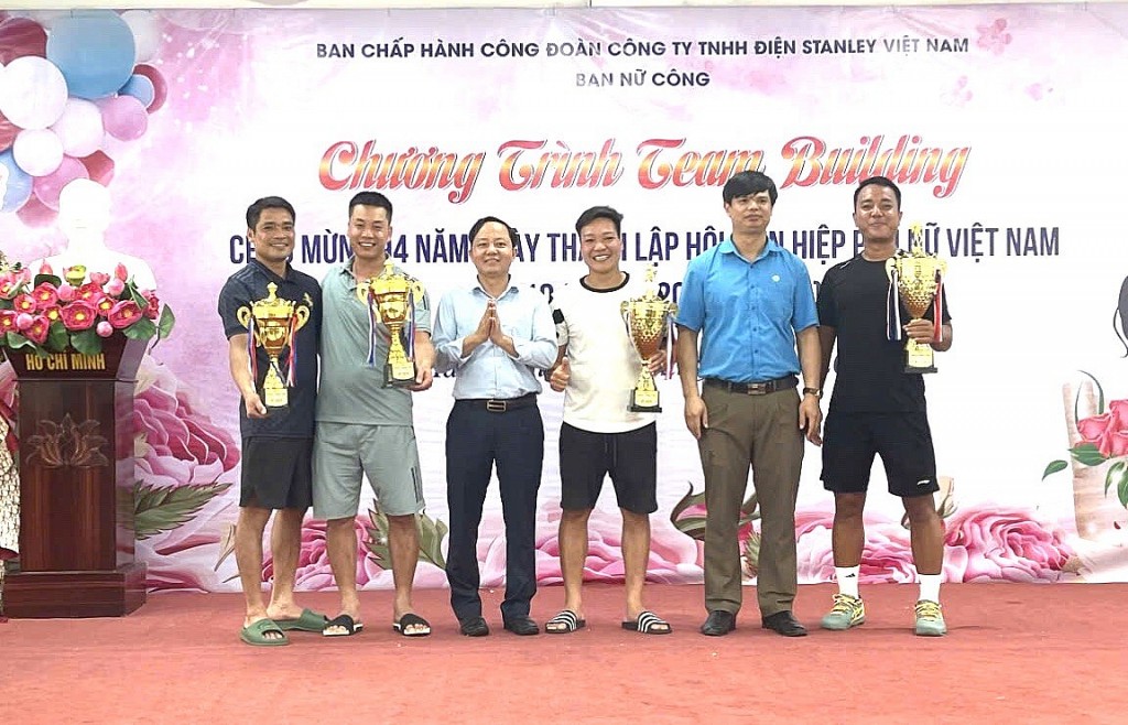 Gia Lâm: Sôi nổi Giải Tennis mở rộng tranh Cúp Stanley lần thứ X