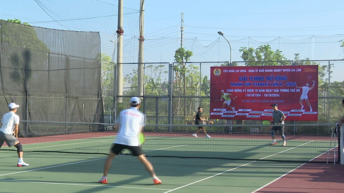 Gia Lâm: Sôi nổi Giải Tennis mở rộng tranh Cúp Stanley lần thứ X