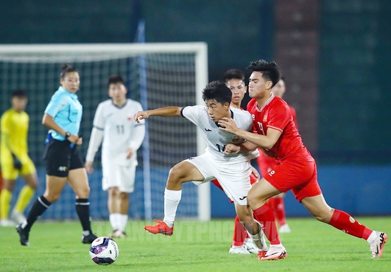 U.17 Việt Nam bị U.17 Kyrgyzstan chia điểm đáng tiếc trong trận ra quân