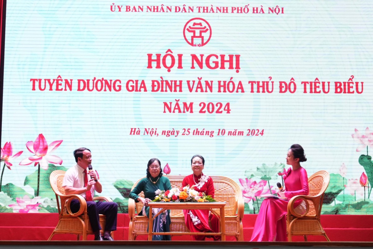 Tuyên dương 87 Gia đình văn hóa Thủ đô tiêu biểu 2024