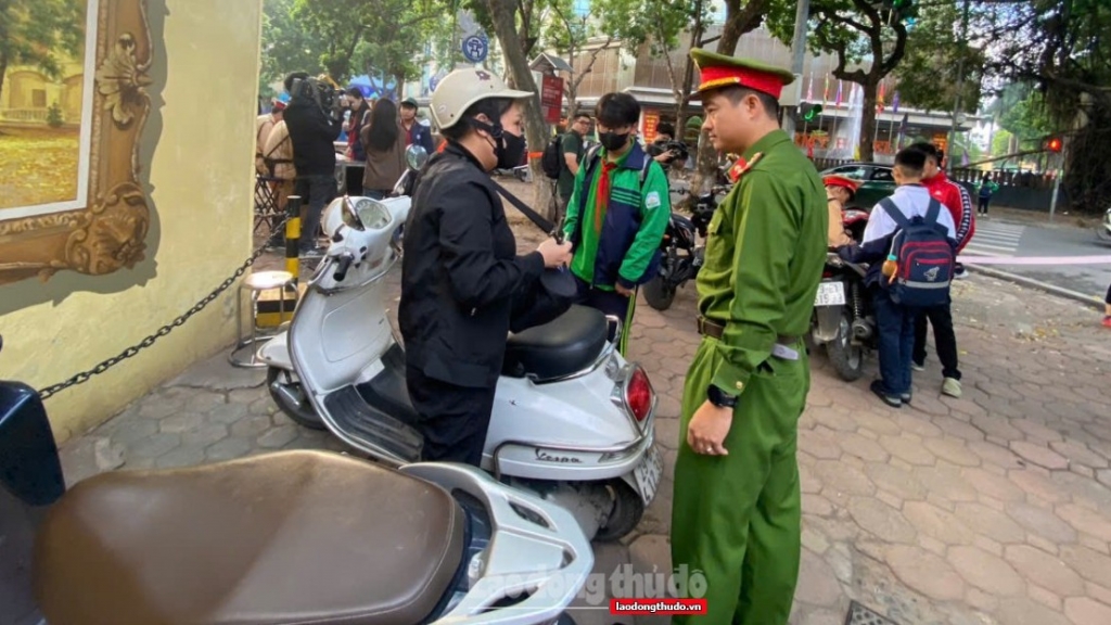 Chuyển biến tích cực sau 1 tháng thực hiện cao điểm bảo đảm TTATGT cho lứa tuổi học sinh