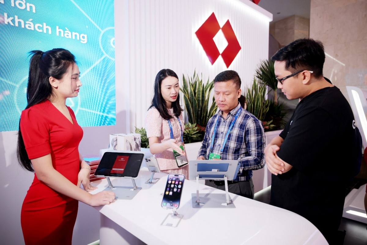 Techcombank tạo dấu ấn tại Smart Banking 2024