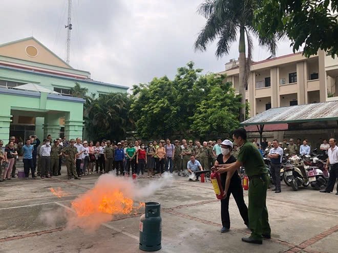 Đối tượng nào phải tập huấn nghiệp vụ, nghiệm thu về phòng cháy, chữa cháy từ 16/12/2024?