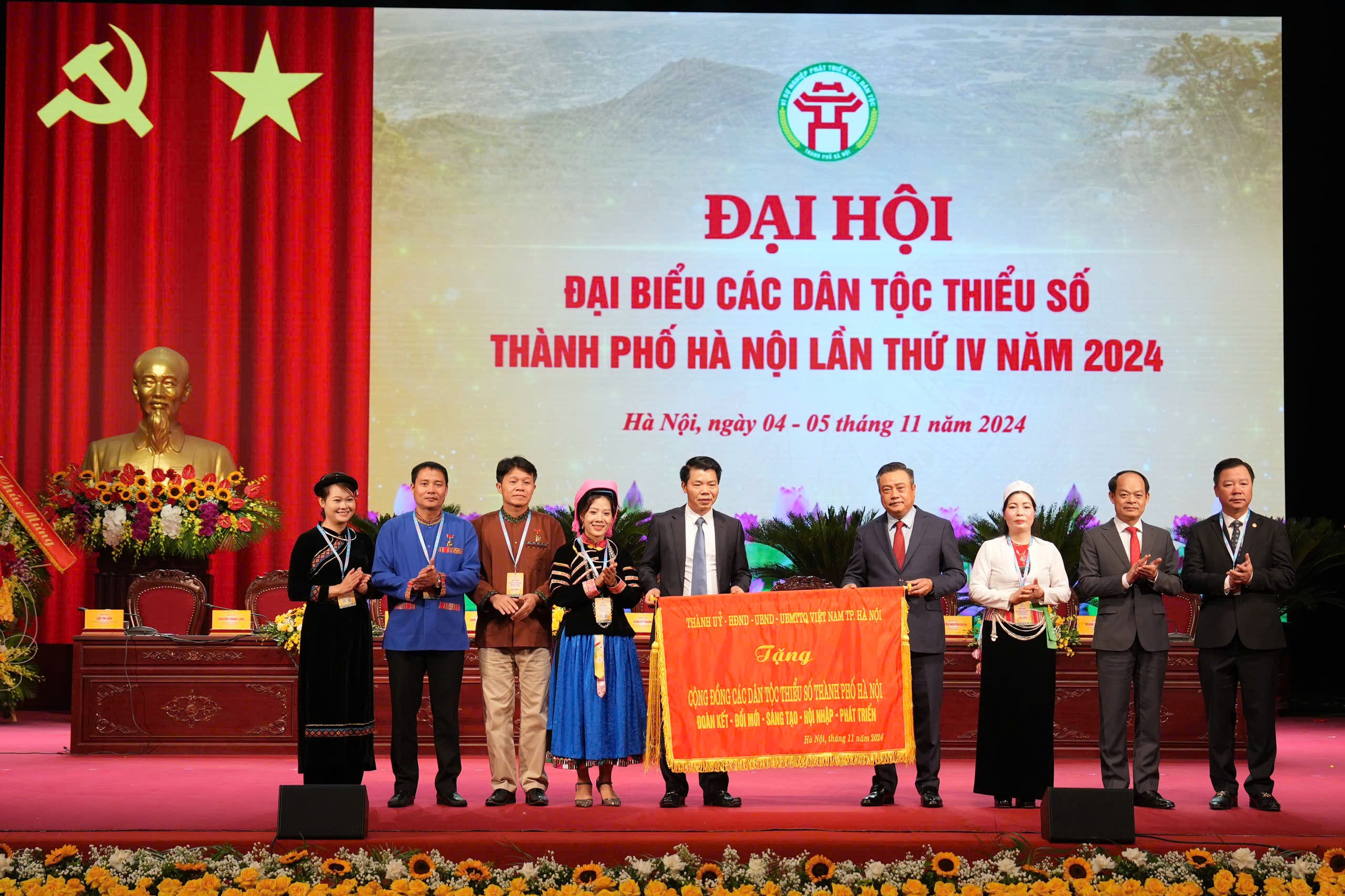 Tổ chức thành công Đại hội đại biểu các dân tộc thiểu số thành phố Hà Nội lần thứ IV