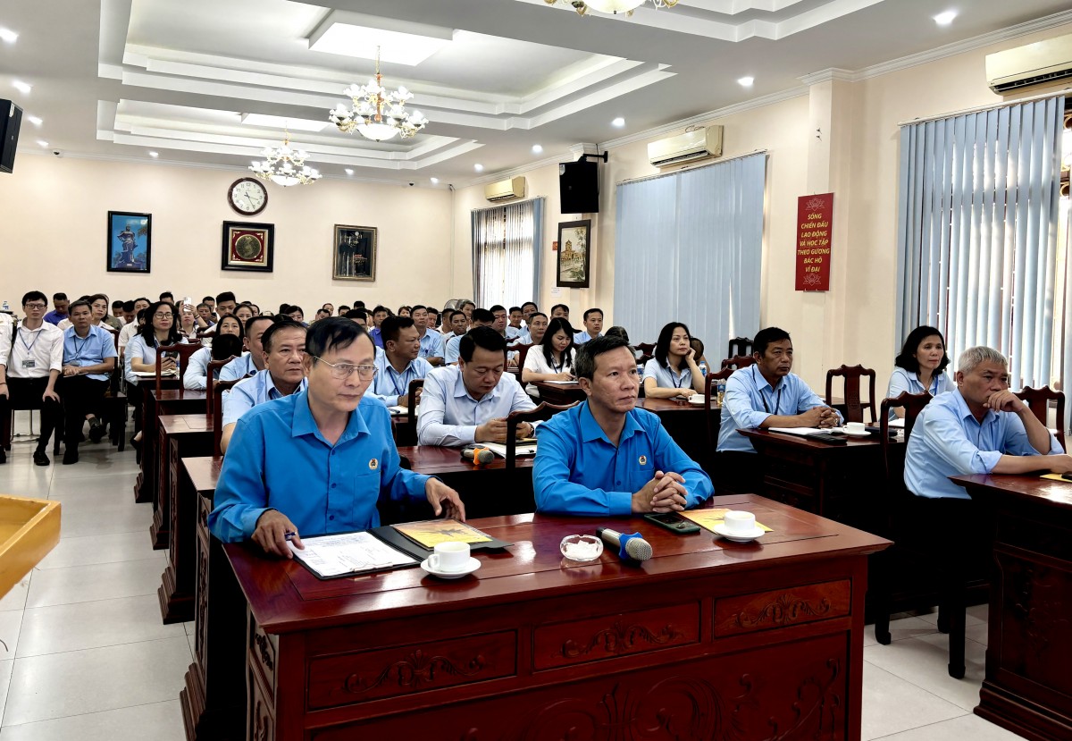 LĐLĐ quận Hoàn Kiếm tuyên truyền về pháp luật lao động và phòng chống ma túy