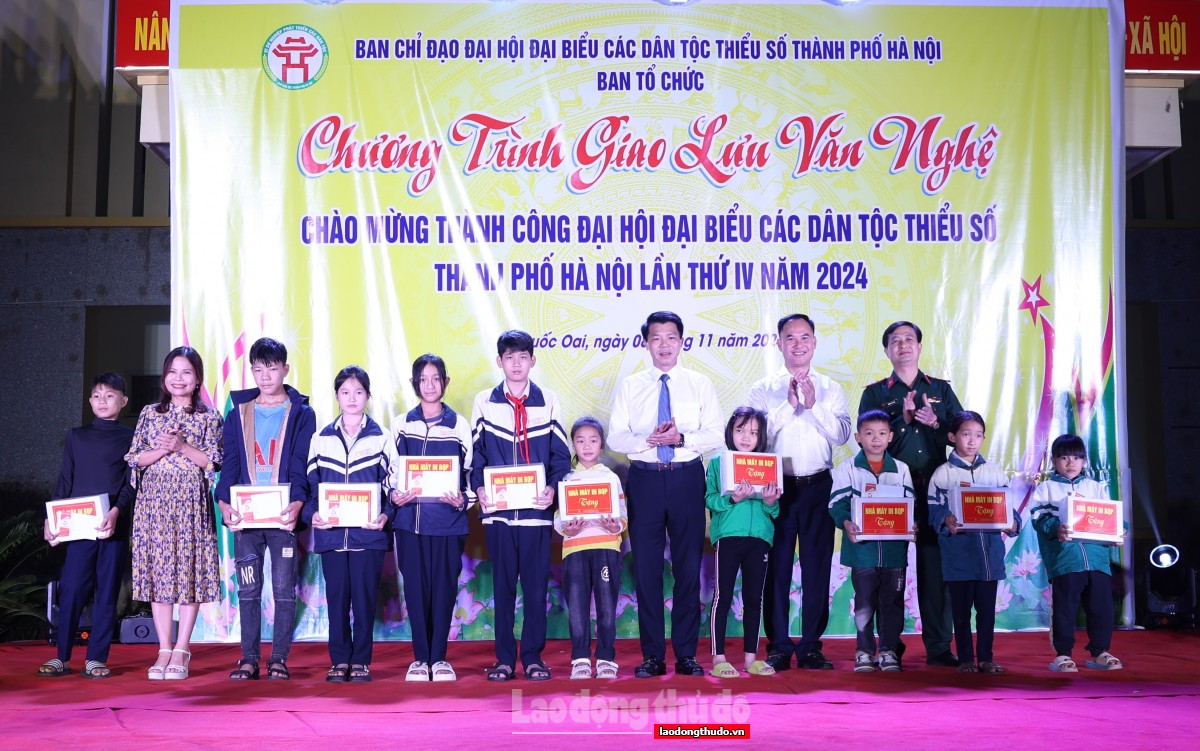 Đặc sắc chương trình văn nghệ chào mừng thành công Đại hội đại biểu các dân tộc thiểu số TP Hà Nội lần thứ IV