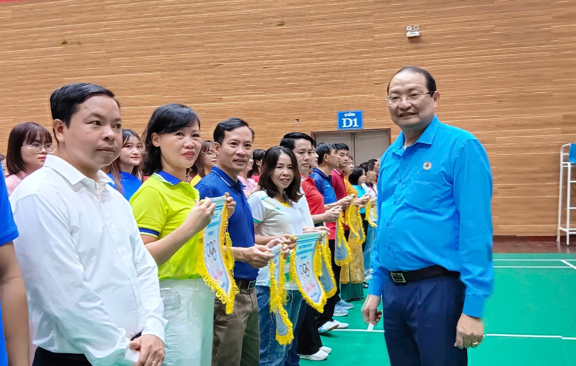 Sôi nổi Hội thao cán bộ, giáo viên huyện Thanh Trì